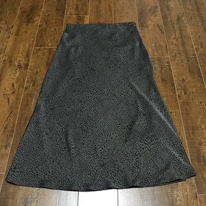 Aritzia Babaton Patterned Slip Skirt - size 8